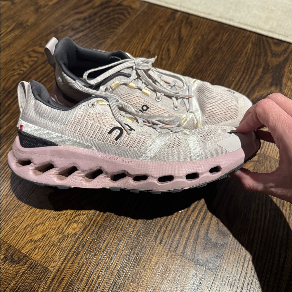 On Running Women's Cloudsurfer Trail Running Shoes - silver/maude